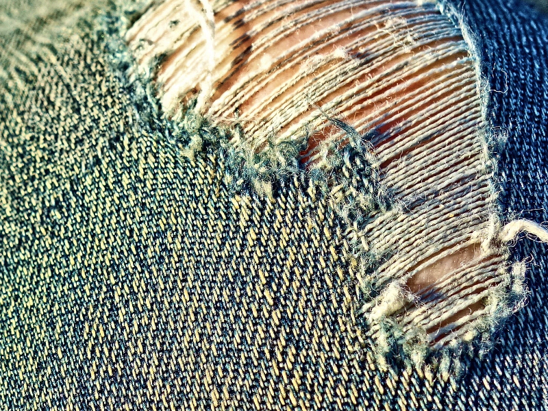 Lee más sobre el artículo Consejos para evitar que las telas se deshilachen al coser